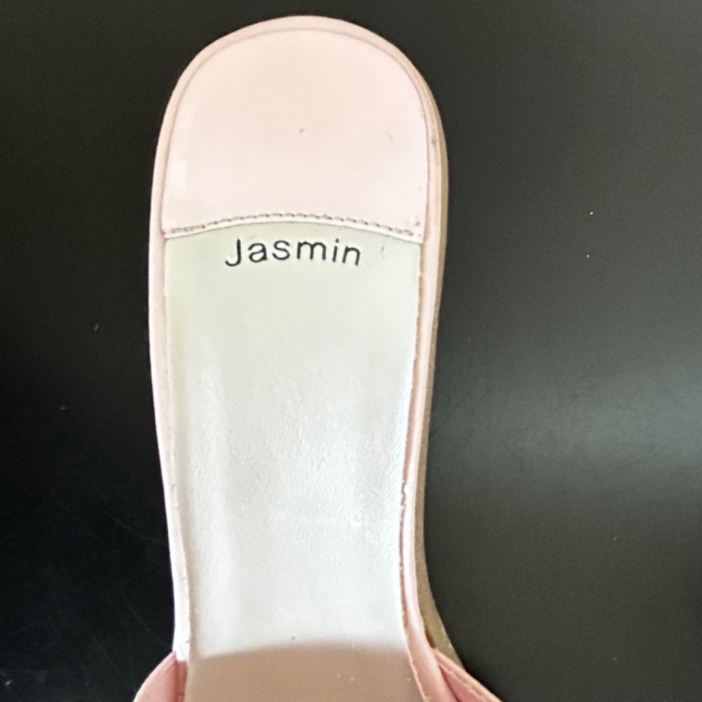 Jasmine Pink Slip on Sandals with Bow. Size 7.5 M - Picture 5 of 7